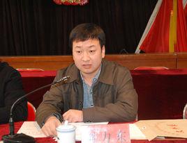 劉力東[佛山地委直屬機關農村戰線總支書記]