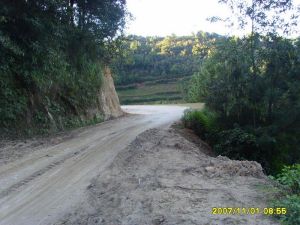 磨石河村 磨石河村