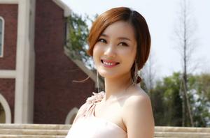 龍雨[中國內地女演員]