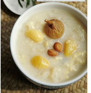 金銀杏仁煲腐竹 金銀杏仁煲腐竹