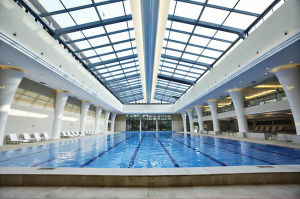 長隆酒店室內泳池
