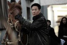 高揚（連奕名飾演）