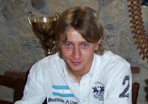 法比奧·庫薩羅