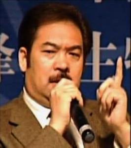 於廣勝在北大百年紀念講堂