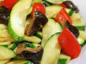 西葫蘆扒香菇 西葫蘆扒香菇