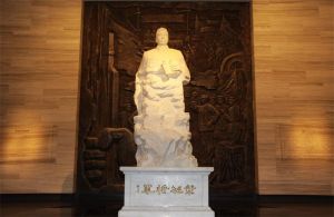 葉挺將軍漢白玉雕像