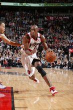 特拉維斯&middot;奧特洛