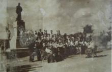 建校伊始，烽火中鏗鏘前行