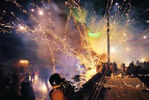 台南縣鹽水蜂炮