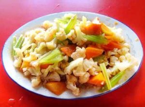 涼拌菜花 涼拌菜花