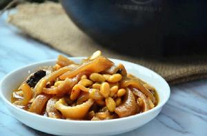 黃豆燉豬皮 黃豆燉豬皮