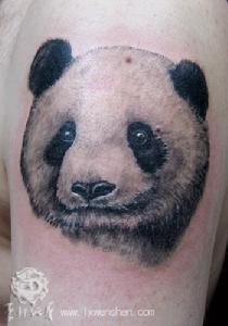 國寶熊貓紋身圖案