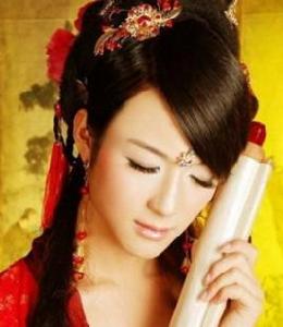 男性女性化 男性女性化