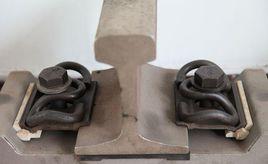 鋼軌剛性扣件 鋼軌剛性扣件