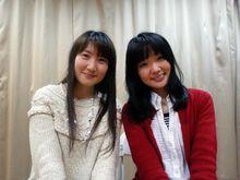 種崎敦美（右）