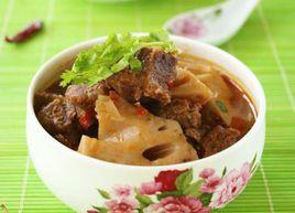 蓮藕燉牛肉 蓮藕燉牛肉