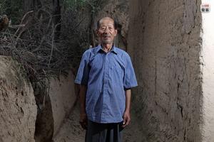 2011年9月1日,第27個教師節前的王政明。