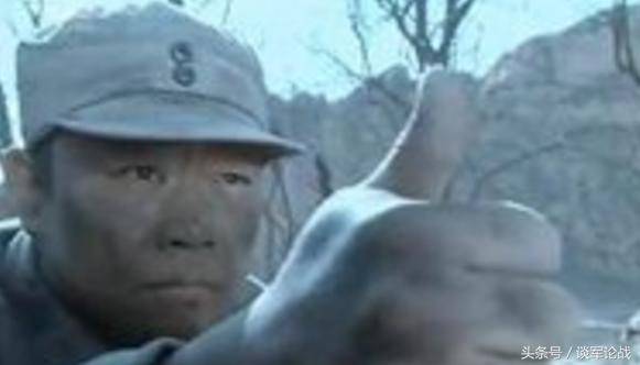 劇中常用大拇指來測距,這是忽悠還是科學? 劇中常用大拇指來測距,這是忽悠還是科學?