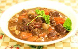 勃艮第紅酒燉牛肉 勃艮第紅酒燉牛肉