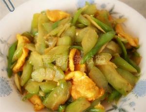 青椒苦瓜炒蛋 青椒苦瓜炒蛋