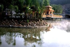 大洪山玉龍溫泉歡樂谷 大洪山玉龍溫泉歡樂谷