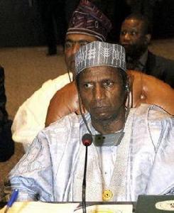 奧馬魯·亞拉杜瓦 奧馬魯·亞拉杜瓦