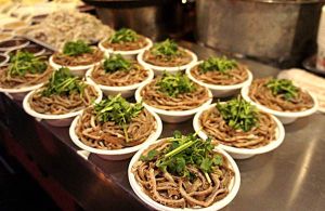 以牛百葉為原料製作的爆肚