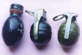 82式無柄手榴彈