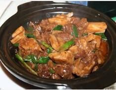 牛腩蓮藕煲 牛腩蓮藕煲