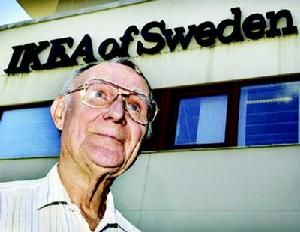 英瓦爾&middot;坎普拉德