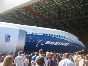 波音787“夢想”飛機正式下線