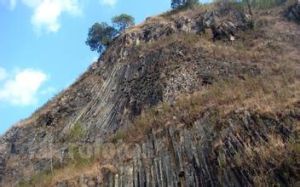 次火山岩 次火山岩