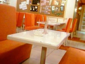 稻草熊動漫餐廳 稻草熊動漫餐廳