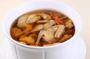 蟲草花燉乳鴿 蟲草花燉乳鴿