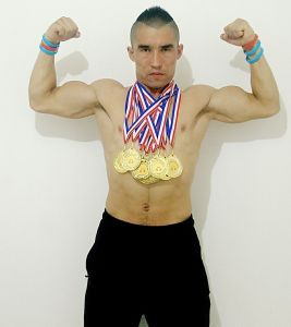 阿力木江·吾買爾