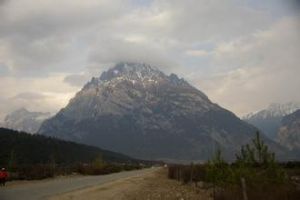 宋東巴熱神山 宋東巴熱神山