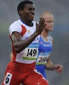 萊昂內爾·蘇亞雷斯 萊昂內爾·蘇亞雷斯