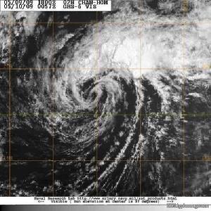 圖4.1 深層對流被切離殘餘低層環流中心