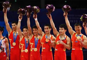 男團小伙子們在東京實現五連冠