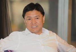 錢萬成[中國作協會員]