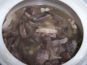 杏仁蜂蜜豬肺湯 杏仁蜂蜜豬肺湯