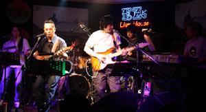 幻眼合唱團 幻眼合唱團