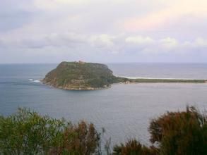 倫喬伊高中 倫喬伊高中