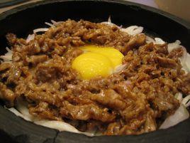 牛肉窩蛋 牛肉窩蛋