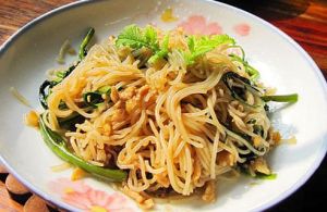 肉絲炒粉 肉絲炒粉