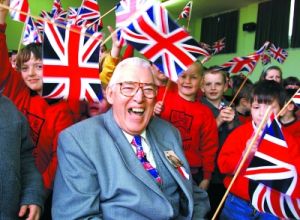 伊恩·佩斯利 伊恩·佩斯利