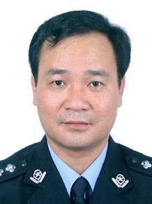 徐堅[廣西北海市公安局黨委委員、副局長]