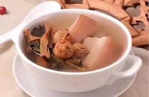 無花果煲老雞 無花果煲老雞