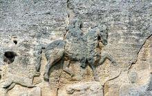 岩刻藝術--馬達拉騎士