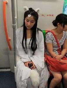 白狐少女 白狐少女